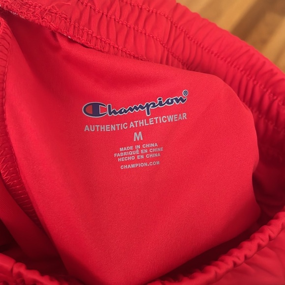 Champion boys red shorts - Picture 3 of 3